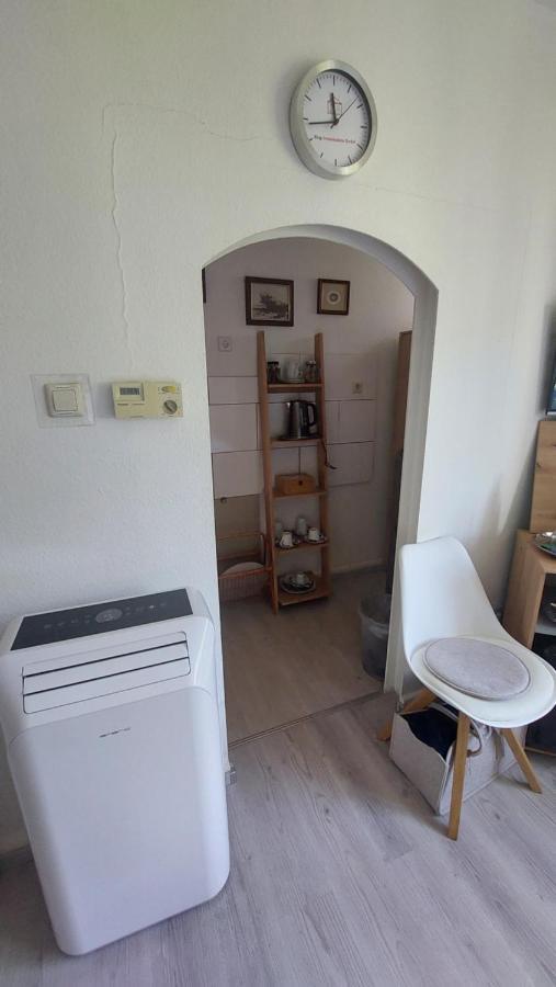 Ringo, Airport Pit Stop, Bahnhof Und Flughafen In Der Naehe Apartment